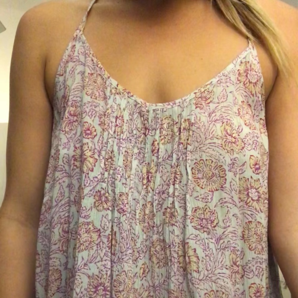 Brand new Billabong flowy tank
